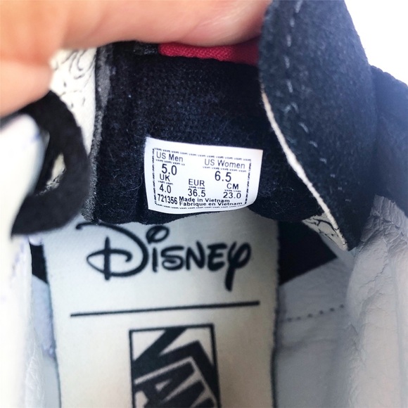 VANS X DISNEY SK8-HI MICKEY PLANE CRAZY BLACK & WHITE SNEAKERS SIZE 6.5W - Picture 7 of 9